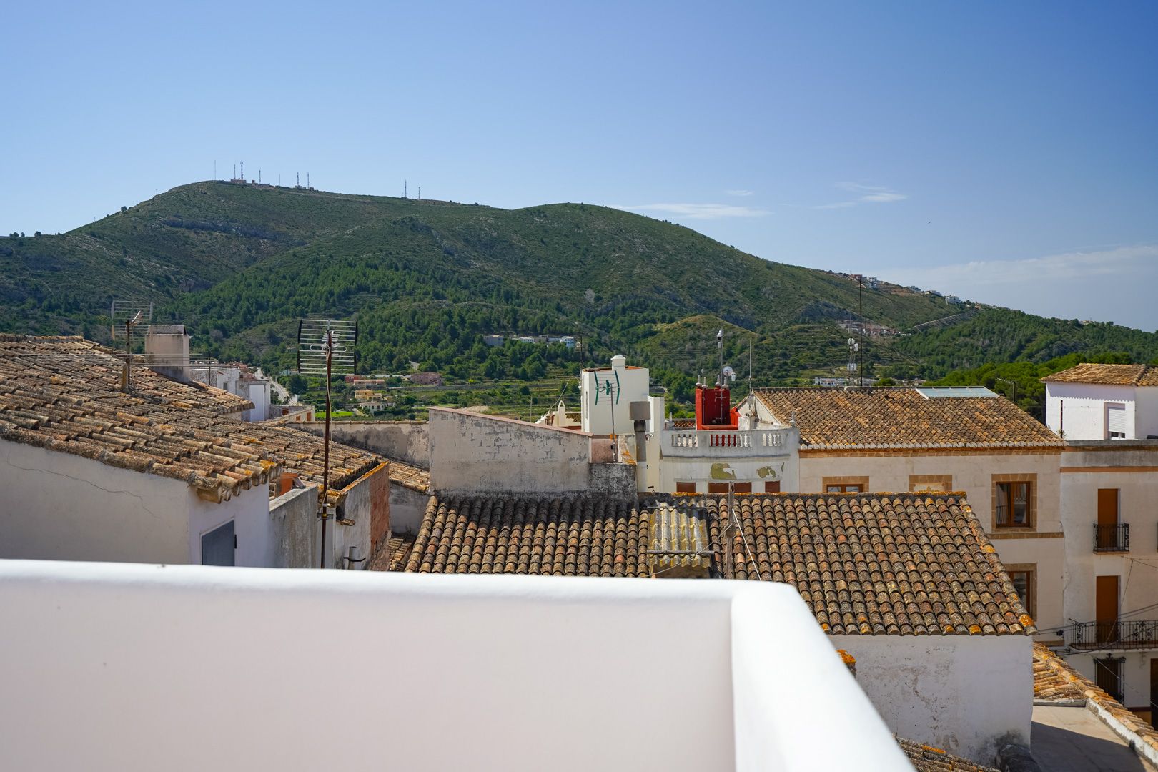 Casa de pueblo reformada en el centro de Benitachell