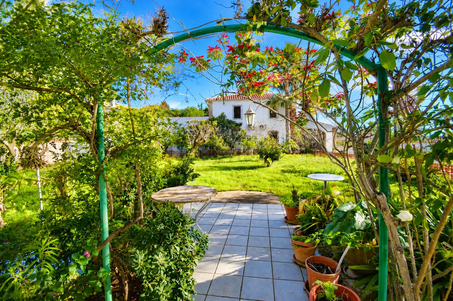 Villa en venta en Javea con gran potencial  