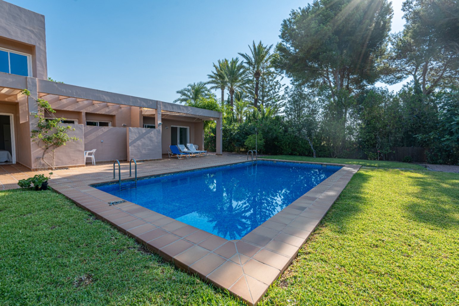 CA-2201 - Villa à vendre à Jávea