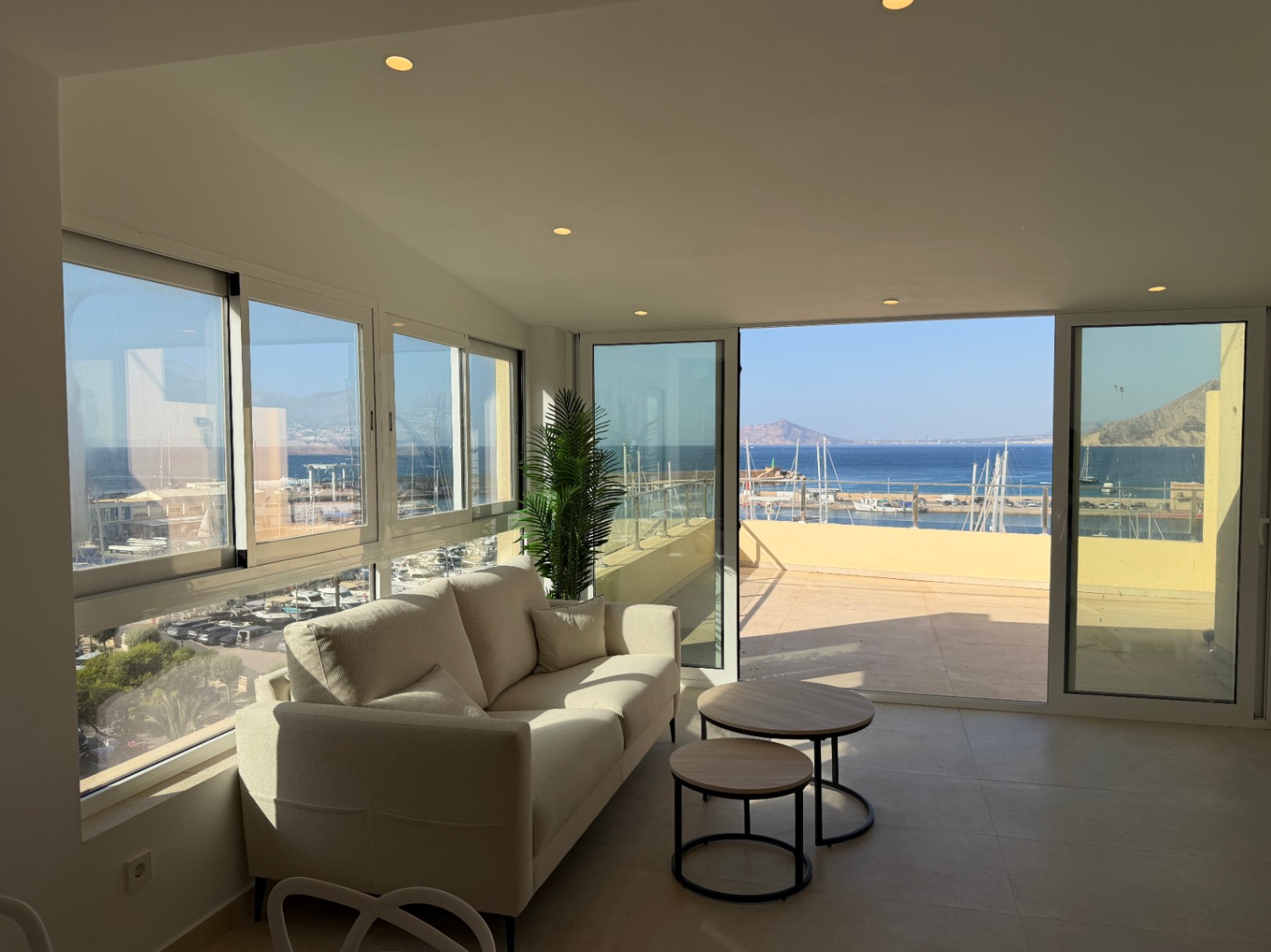 CA-2204 - Penthouse in erster Linie in Calpe