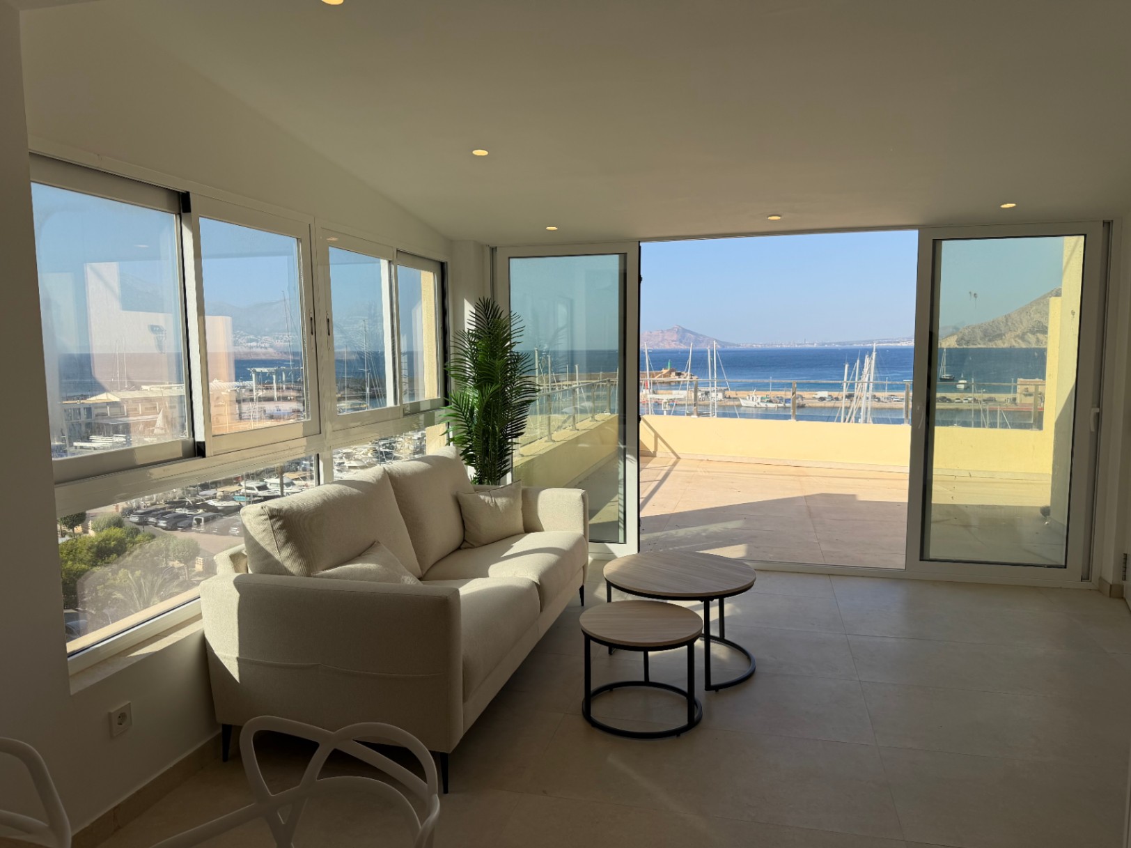 CA-2204 - Penthouse in erster Linie in Calpe