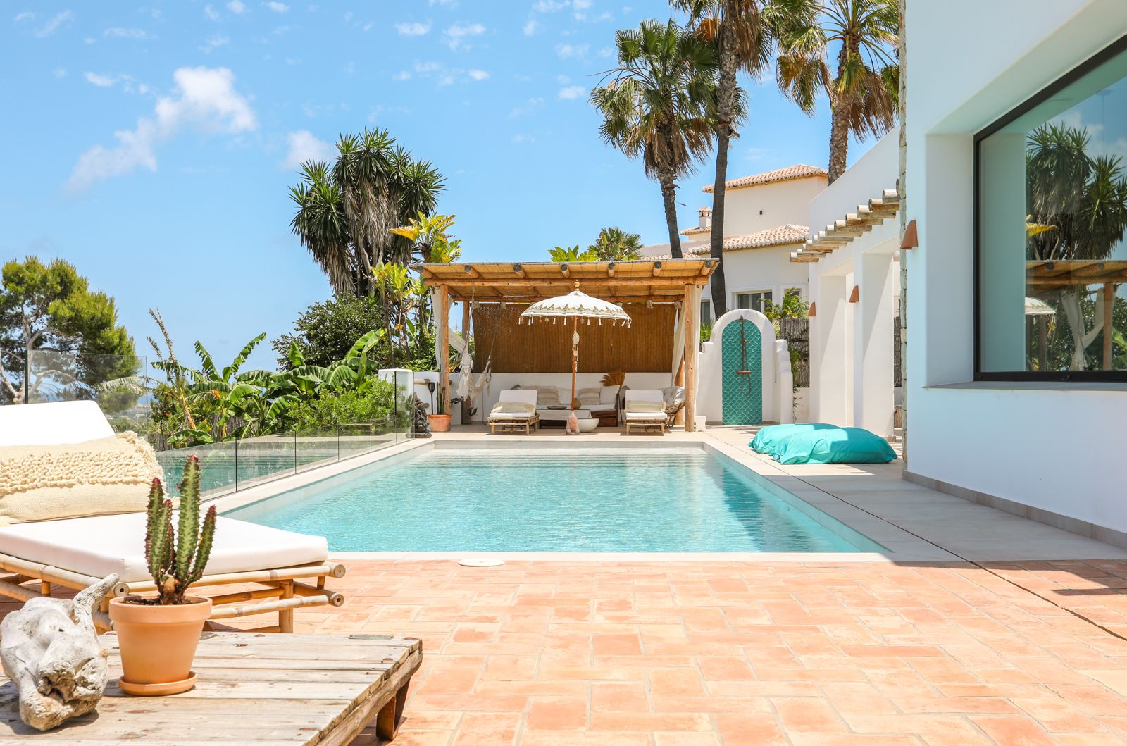 CA-2205 - Villa à vendre à Jávea