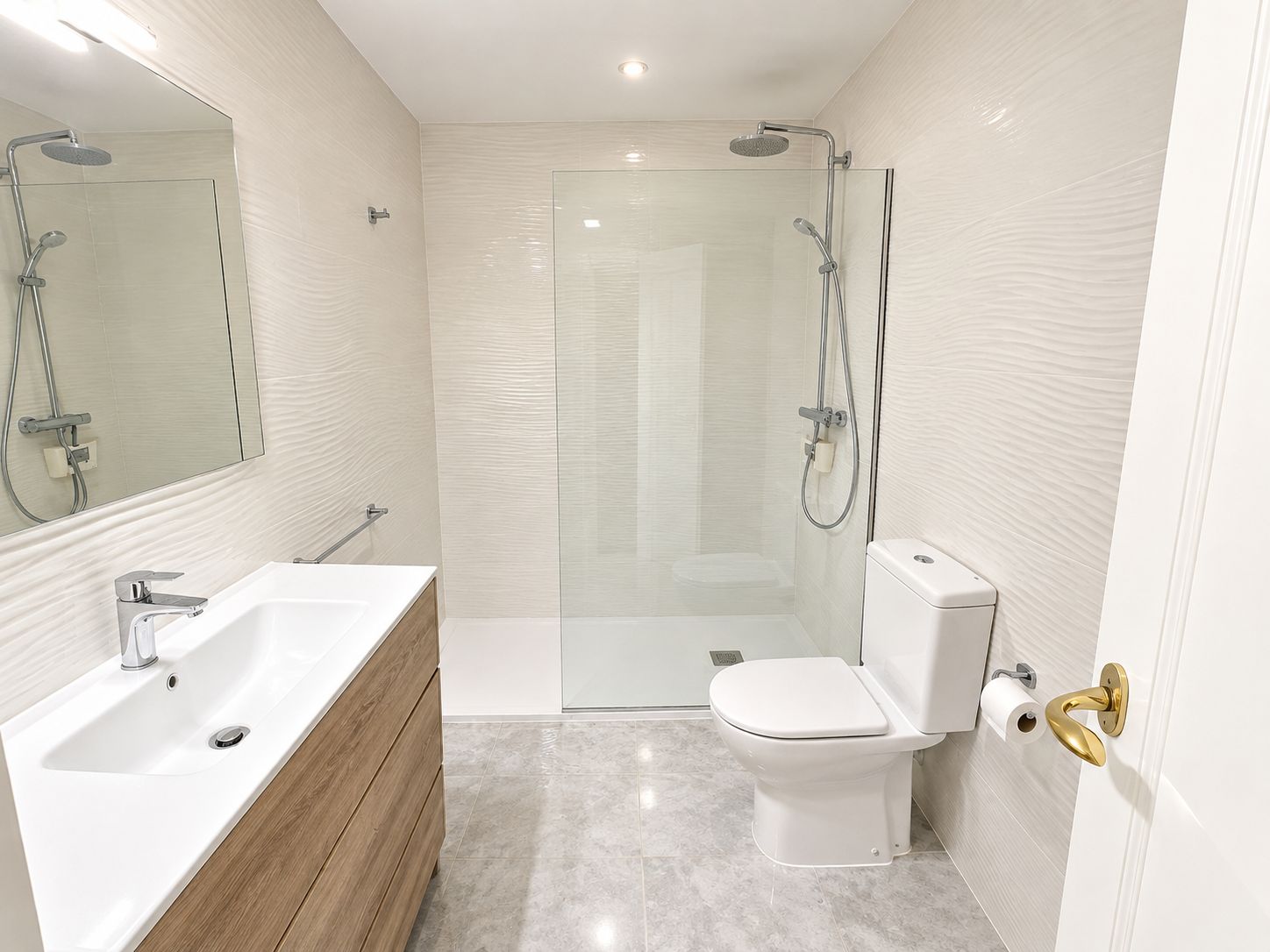 AP-2210 - Wohnung zum Verkauf mit Meerblick in Moraira