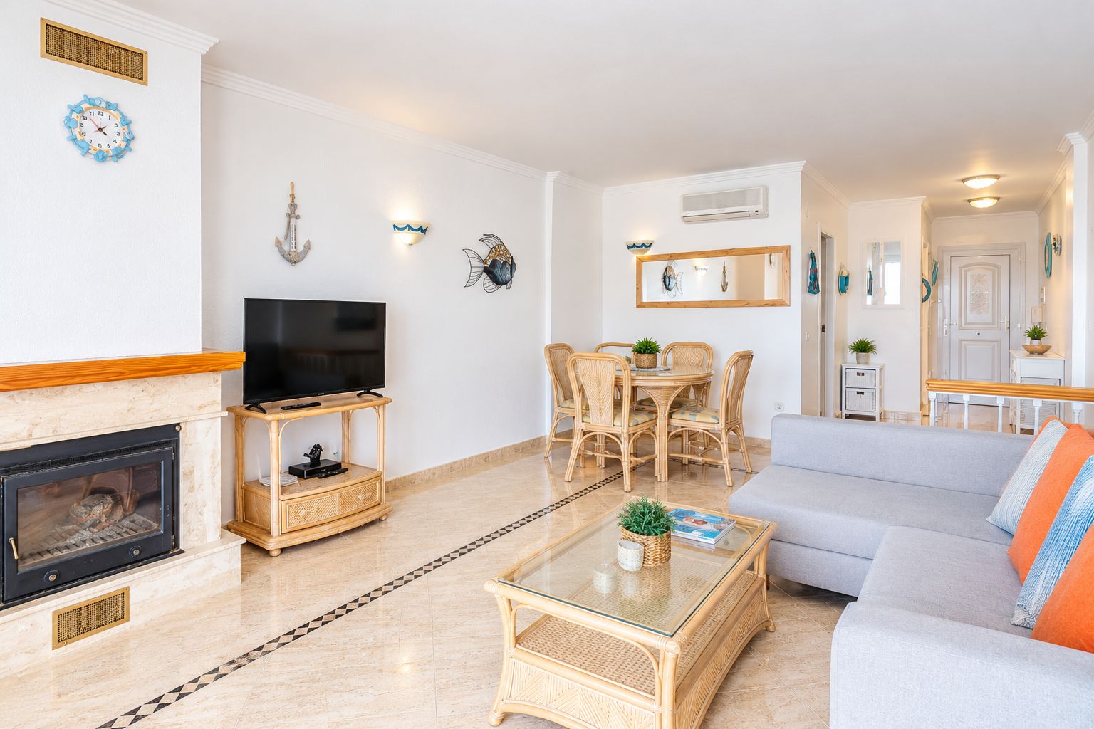 AP-2210 - Wohnung zum Verkauf mit Meerblick in Moraira