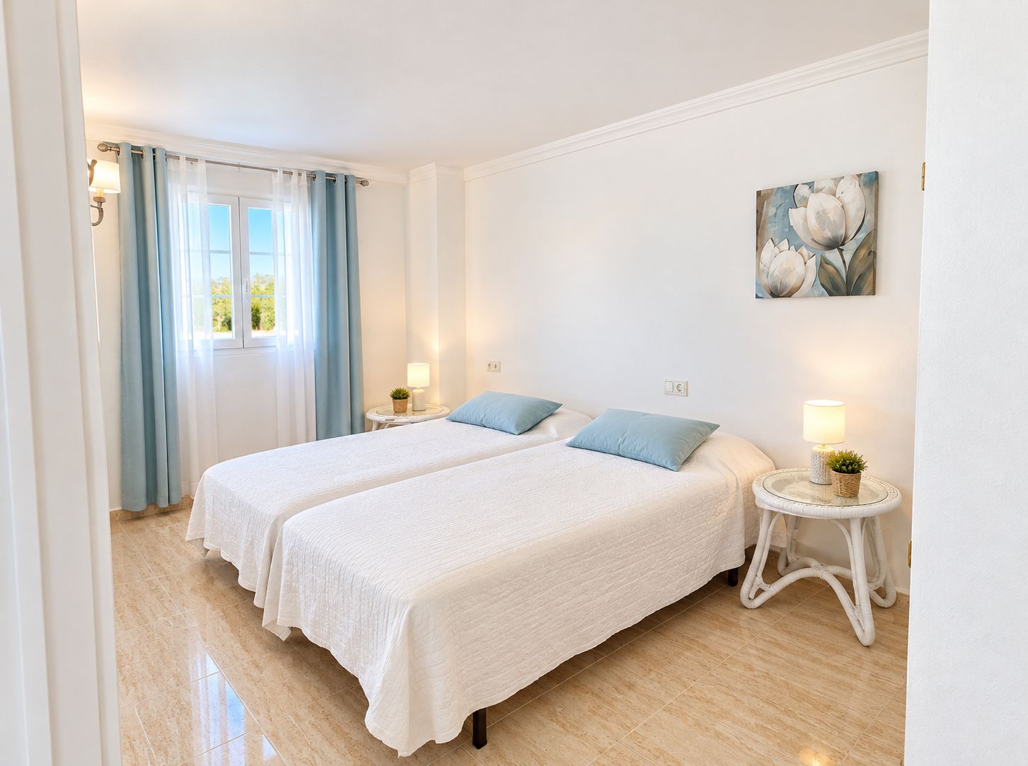 AP-2210 - Wohnung zum Verkauf mit Meerblick in Moraira