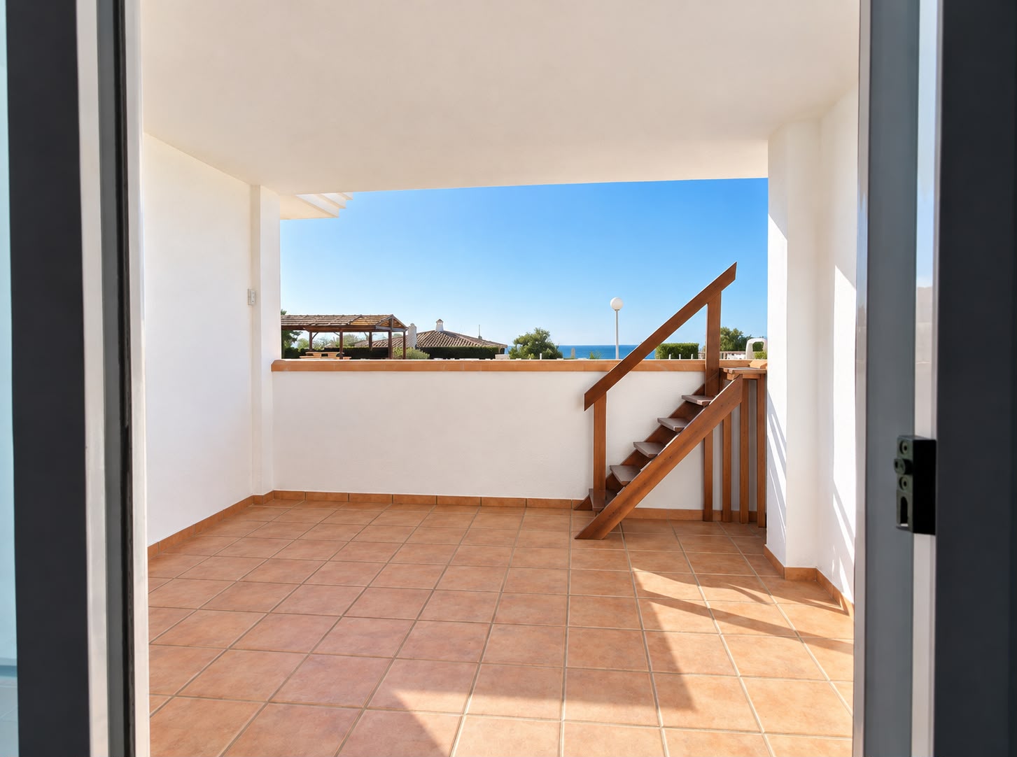 AP-2210 - Apartamento en venta con vistas al mar en Moraira 