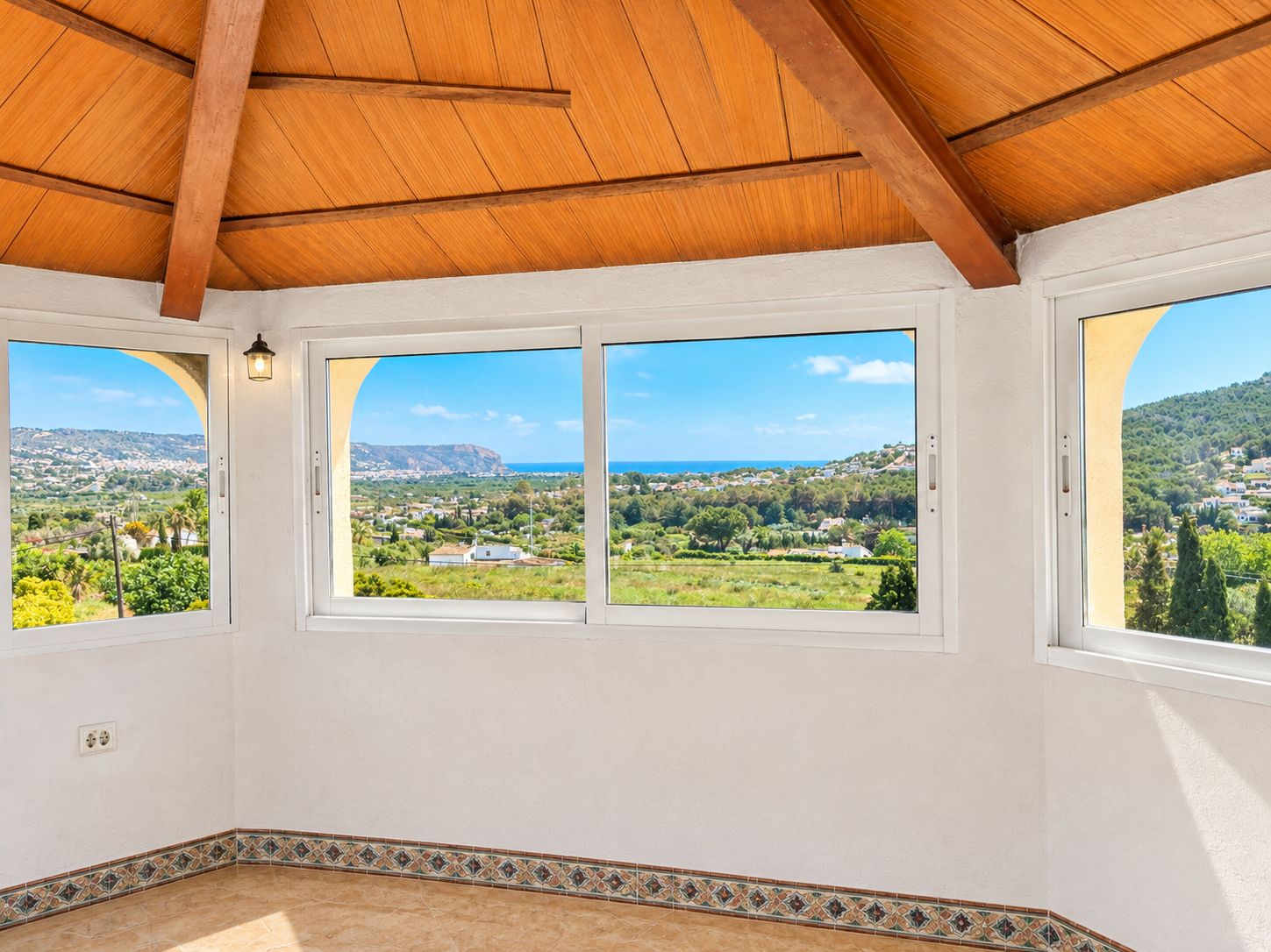 CA-2214 - Exclusiva finca en venta en Jávea