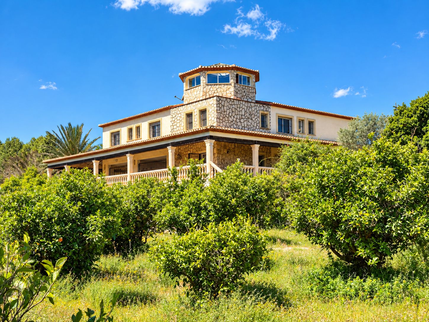 CA-2214 - Exclusiva finca en venta en Jávea