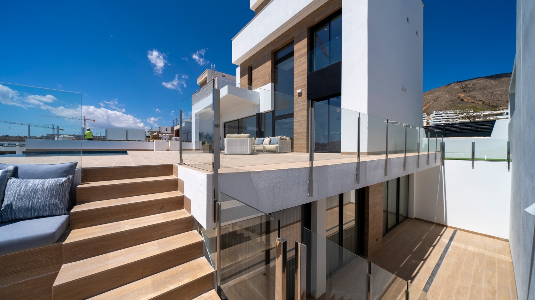 CACG-0003 - Villa de estilo moderno en venta en Finestrat