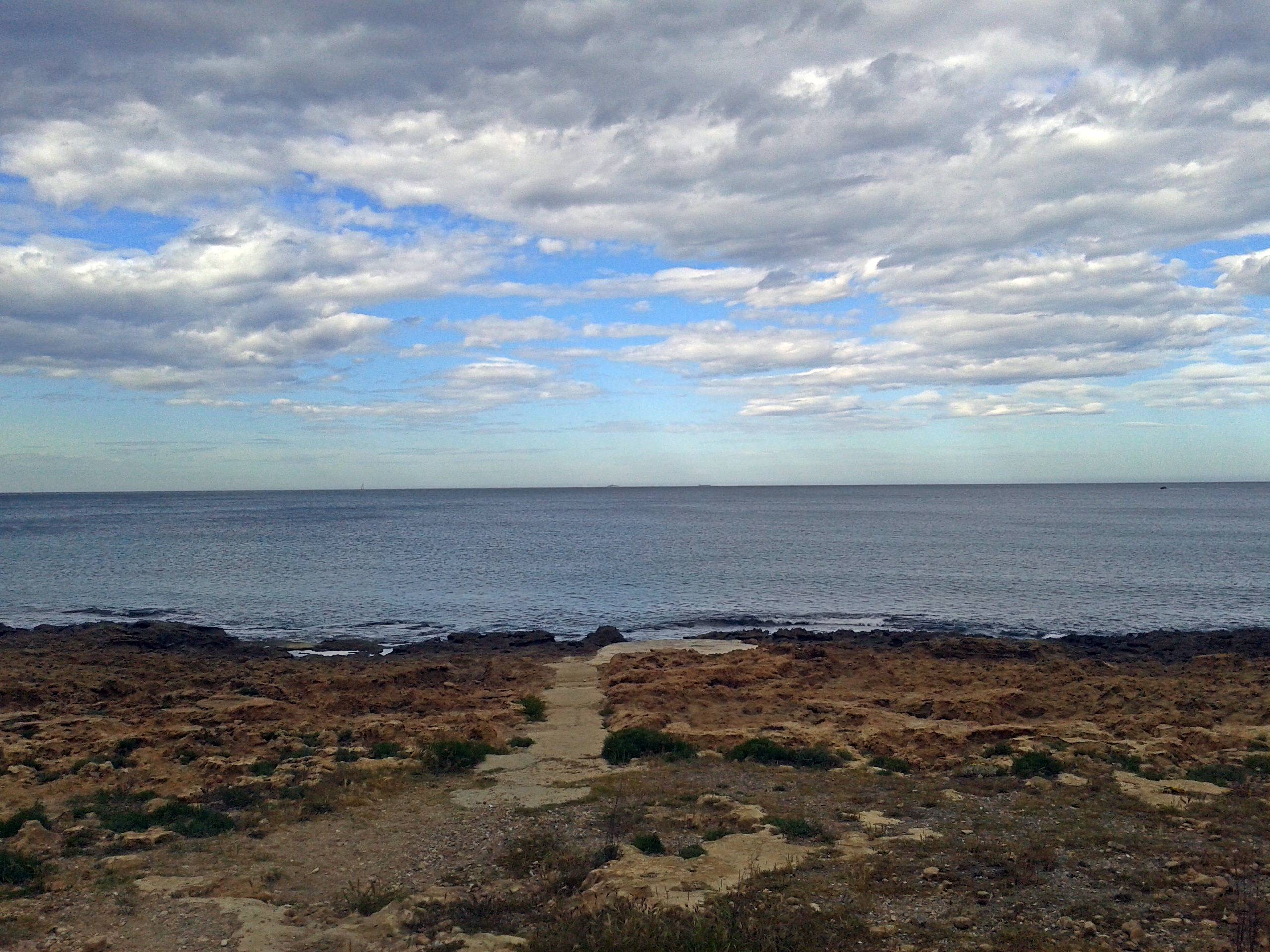 El Segundo Montañar, los cuatro secretos de la playa menos playa de Jávea