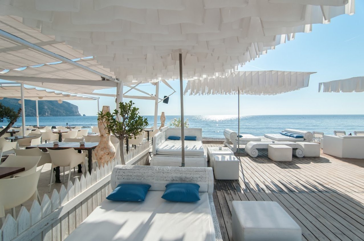 Sitios para tomar una copa en javea este verano