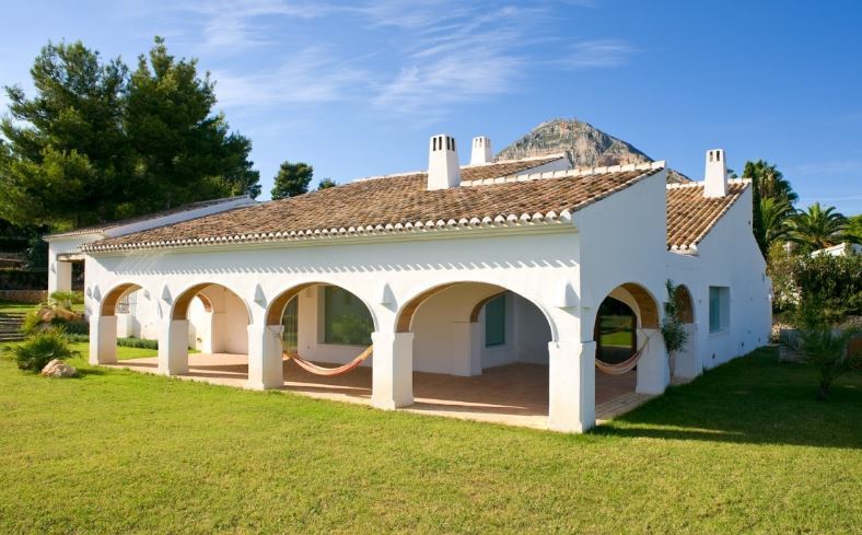 Las claves para comprar una casa tradicional en Jávea