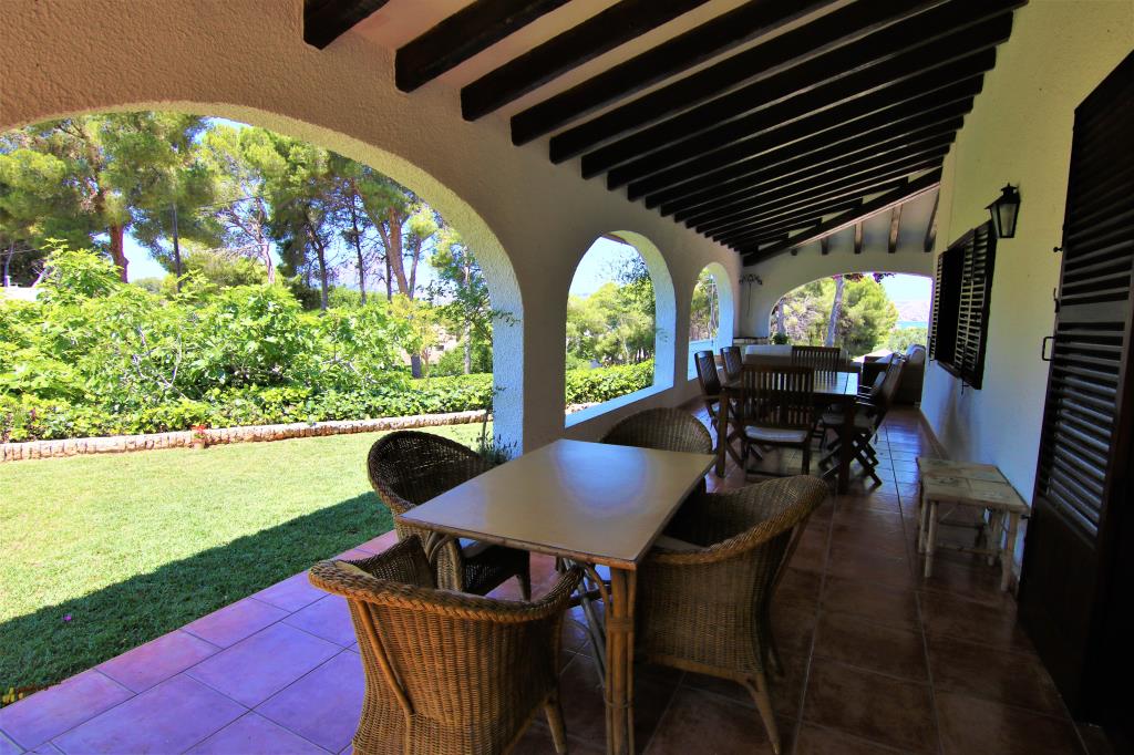 Villa de estilo mediterráneo en venta en Javea