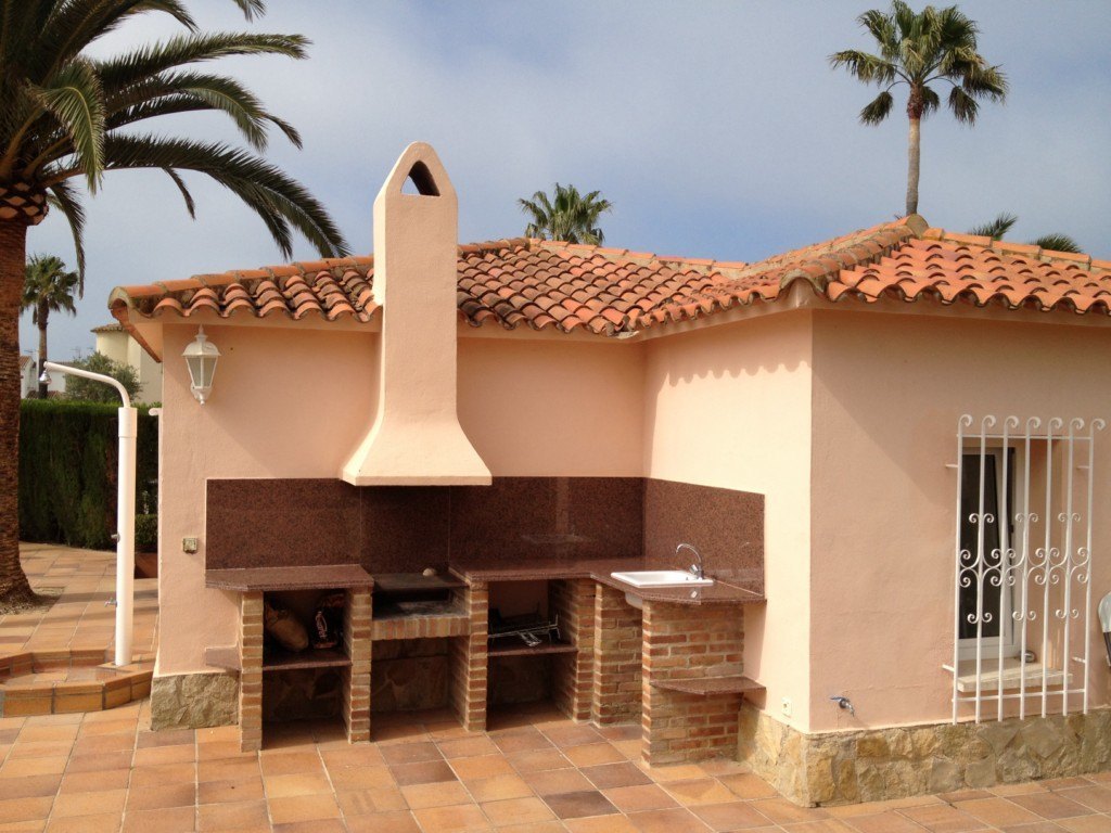 Luxus-Villa zum Verkauf in Oliva Nova Golf