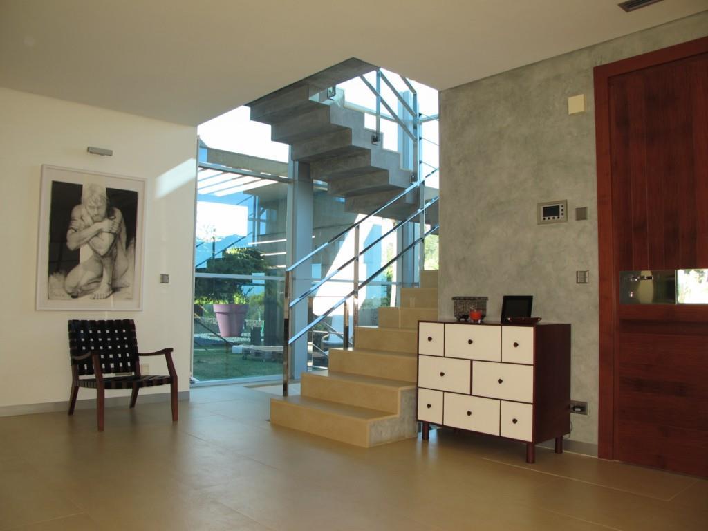 Minimalistische Villa zum Verkauf in Denia